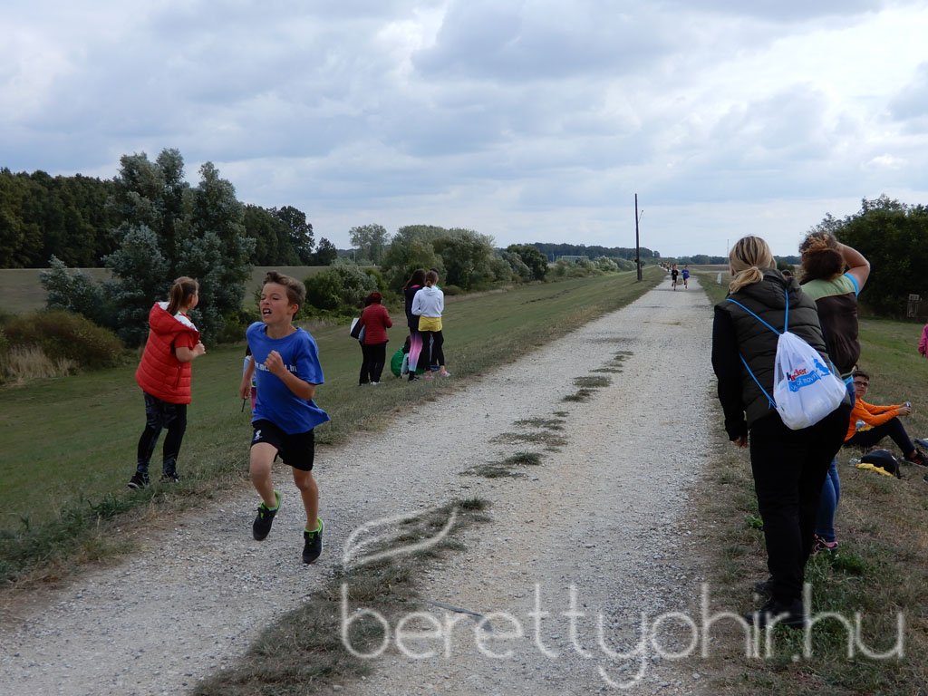 Mezei futóbajnokság Berettyóújfaluban 62